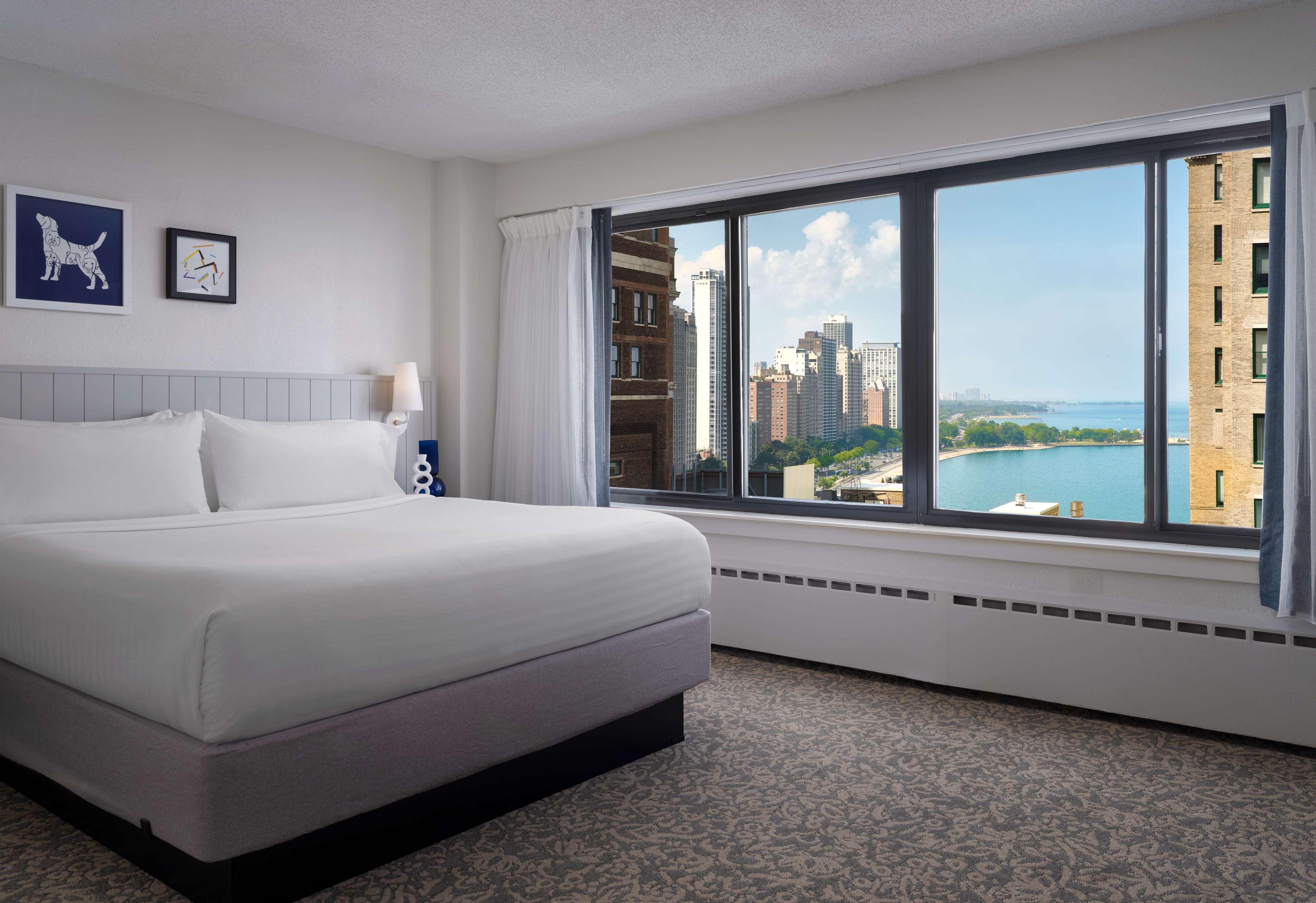 One Bedroom Suite - King - Lake View image